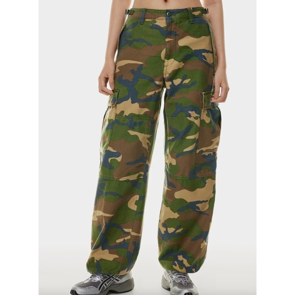 TNA Cargo Pants Womens 2 Camo Green Excellent Camouflage Utility Trousers